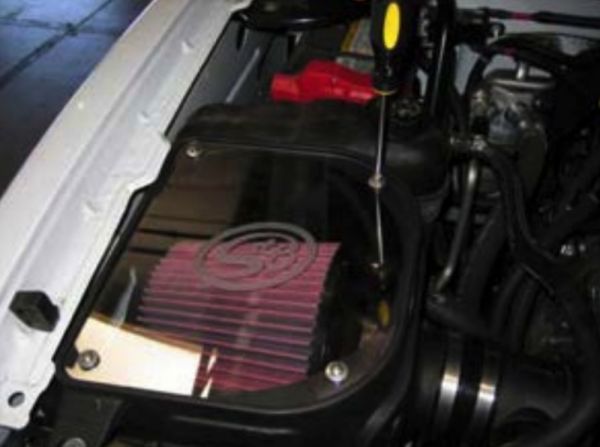 Cold Air Intake For 07-08 GMC Sierra 4.8L, 5.3L, 6.0L Oiled Cotton Cleanable Red S&B